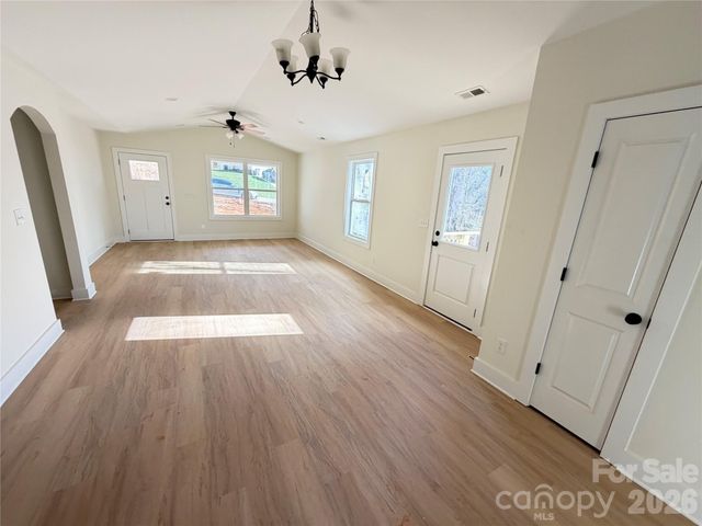 1211 Summerhill Street SW, Lenoir, NC 28645