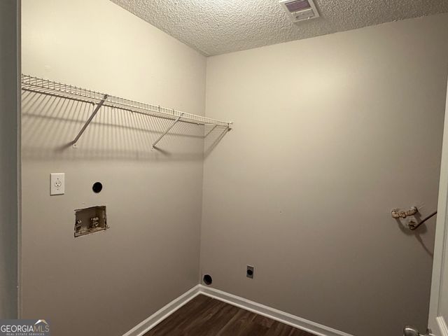 11147 Lenox Drive, Hampton, GA 30228