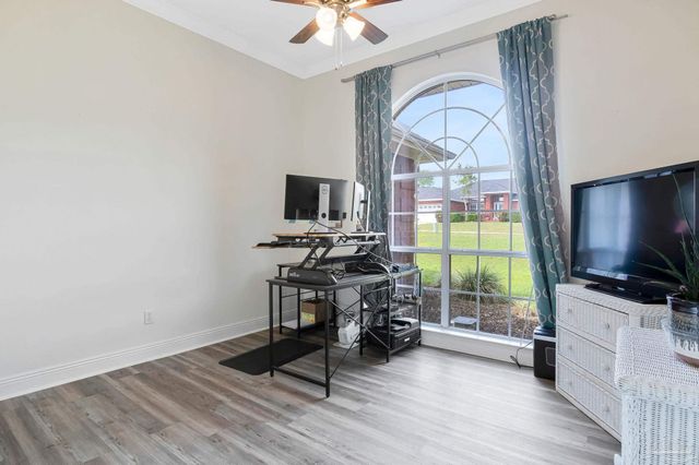 2822 Frederick St, Cantonment, FL 32533