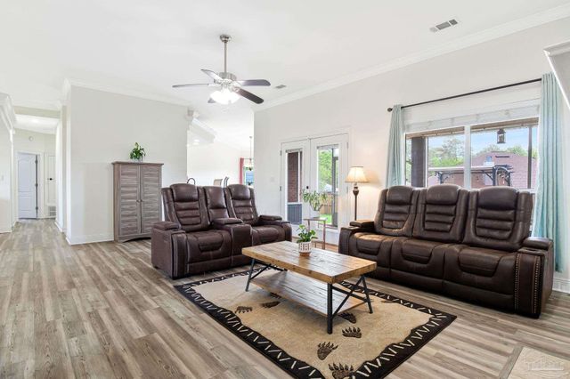 2822 Frederick St, Cantonment, FL 32533