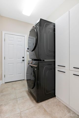 2822 Frederick St, Cantonment, FL 32533