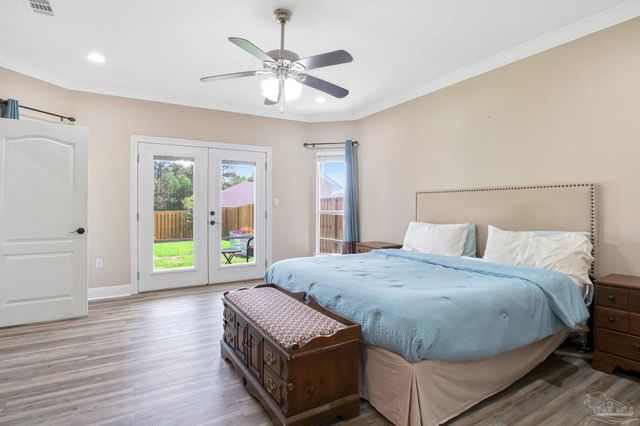 2822 Frederick St, Cantonment, FL 32533