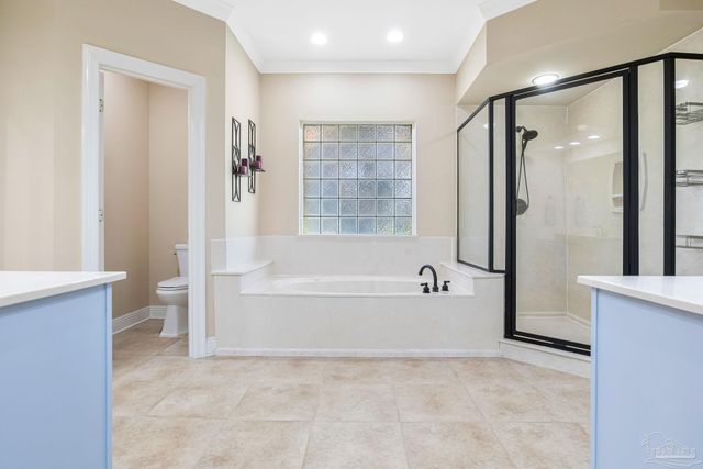 2822 Frederick St, Cantonment, FL 32533