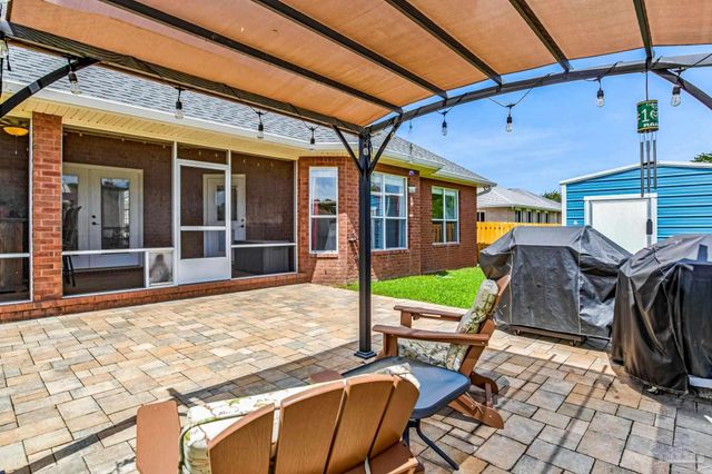 2822 Frederick St, Cantonment, FL 32533