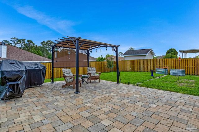 2822 Frederick St, Cantonment, FL 32533