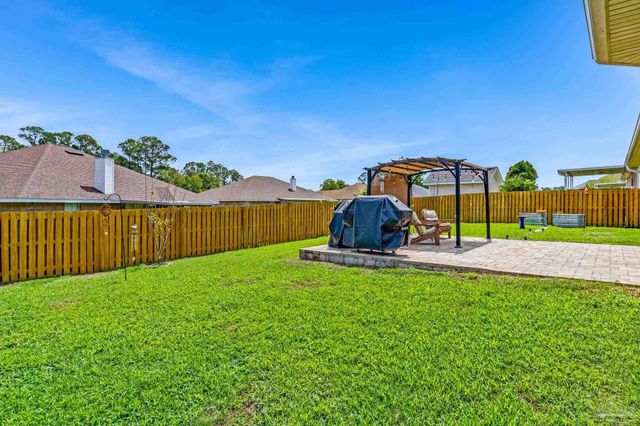 2822 Frederick St, Cantonment, FL 32533