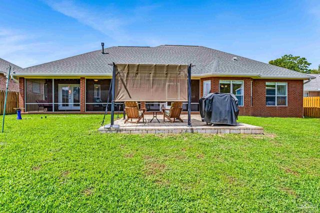 2822 Frederick St, Cantonment, FL 32533