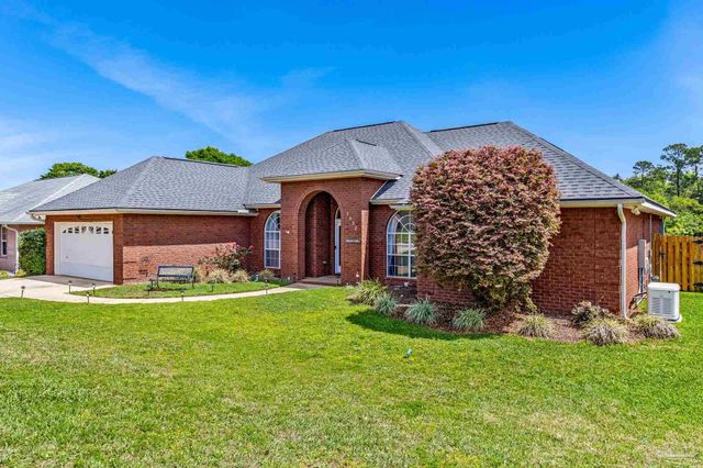 2822 Frederick St, Cantonment, FL 32533