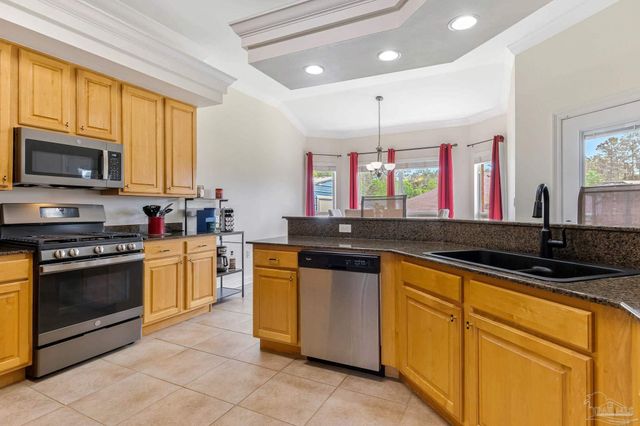 2822 Frederick St, Cantonment, FL 32533