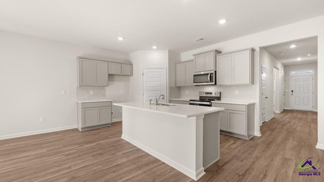 1112 Adirondac Way, Bonaire, GA 31005