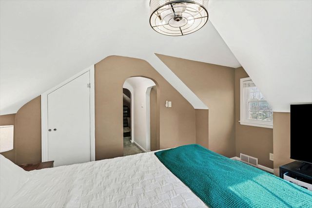 519 Cleveland Avenue, Taylor Mill, KY 41015