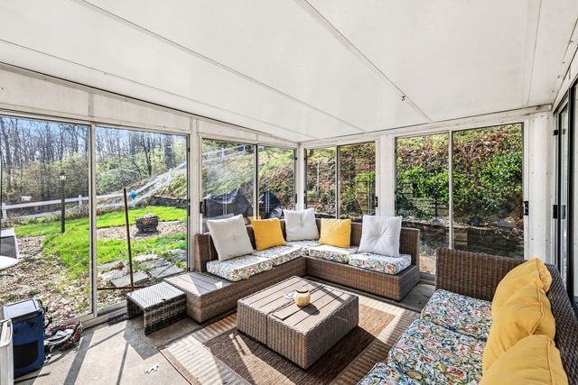 519 Cleveland Avenue, Taylor Mill, KY 41015