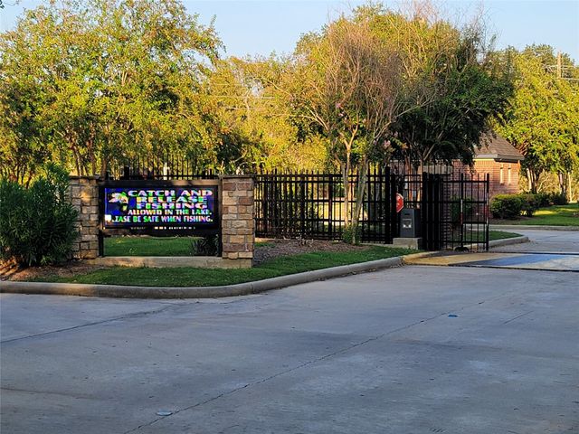 19922 Cypresswood Square, Spring, TX 77373