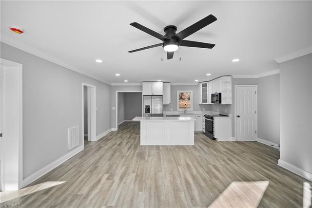 104 Hillside Drive, Lexington, NC 27295