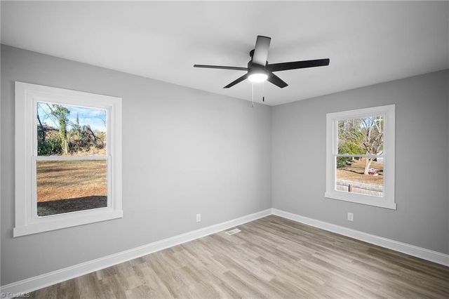 104 Hillside Drive, Lexington, NC 27295