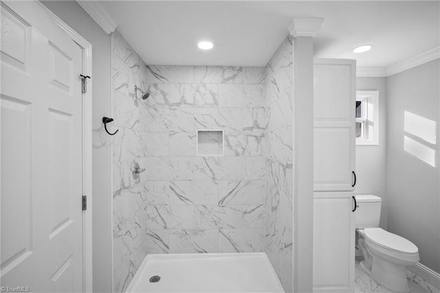 104 Hillside Drive, Lexington, NC 27295