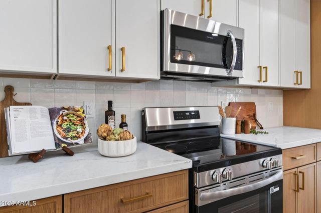 3907 E COCONINO Street, Phoenix, AZ 85044