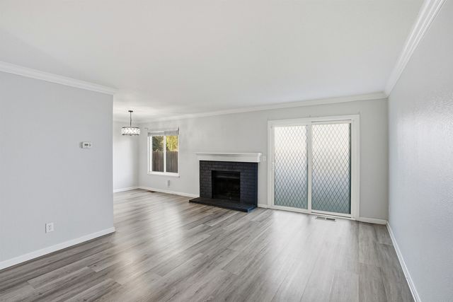 251 Shoreline Dr, Pittsburg, CA 94565