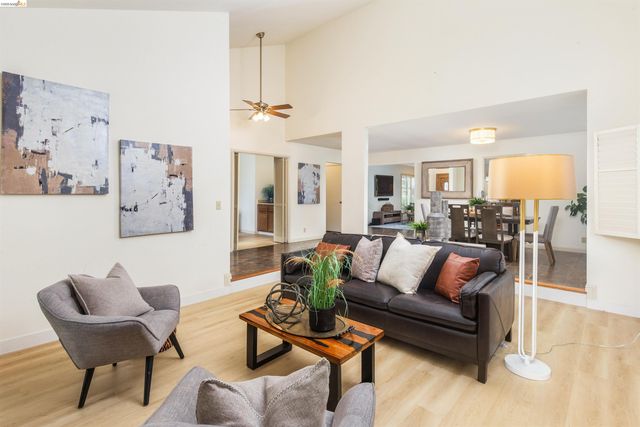 3237 Vera Cruz Dr, San Ramon, CA 94583