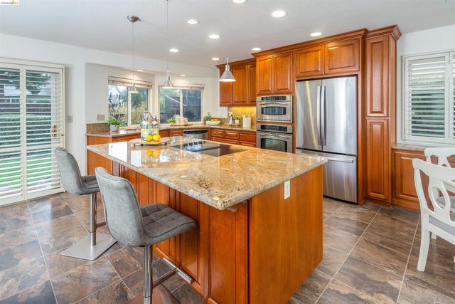 3237 Vera Cruz Dr, San Ramon, CA 94583