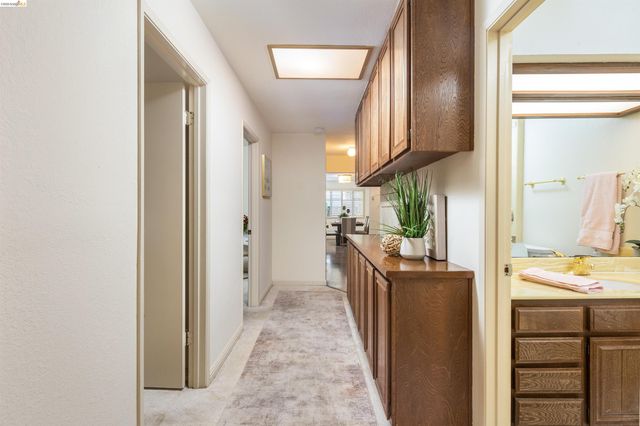 3237 Vera Cruz Dr, San Ramon, CA 94583