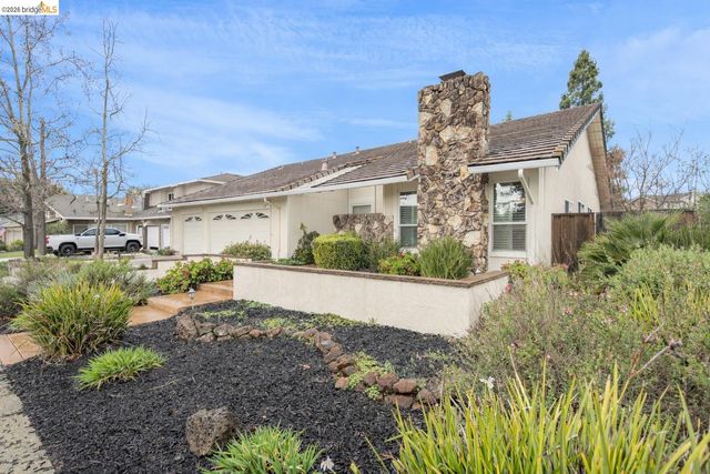 3237 Vera Cruz Dr, San Ramon, CA 94583
