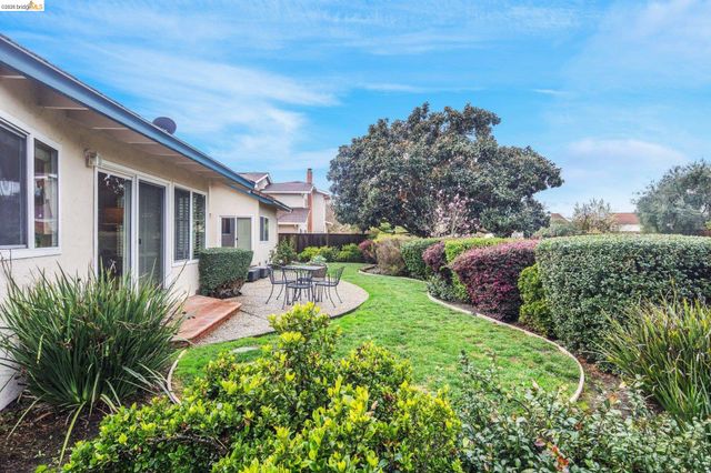 3237 Vera Cruz Dr, San Ramon, CA 94583