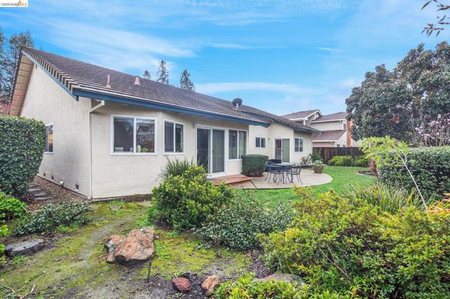 3237 Vera Cruz Dr, San Ramon, CA 94583