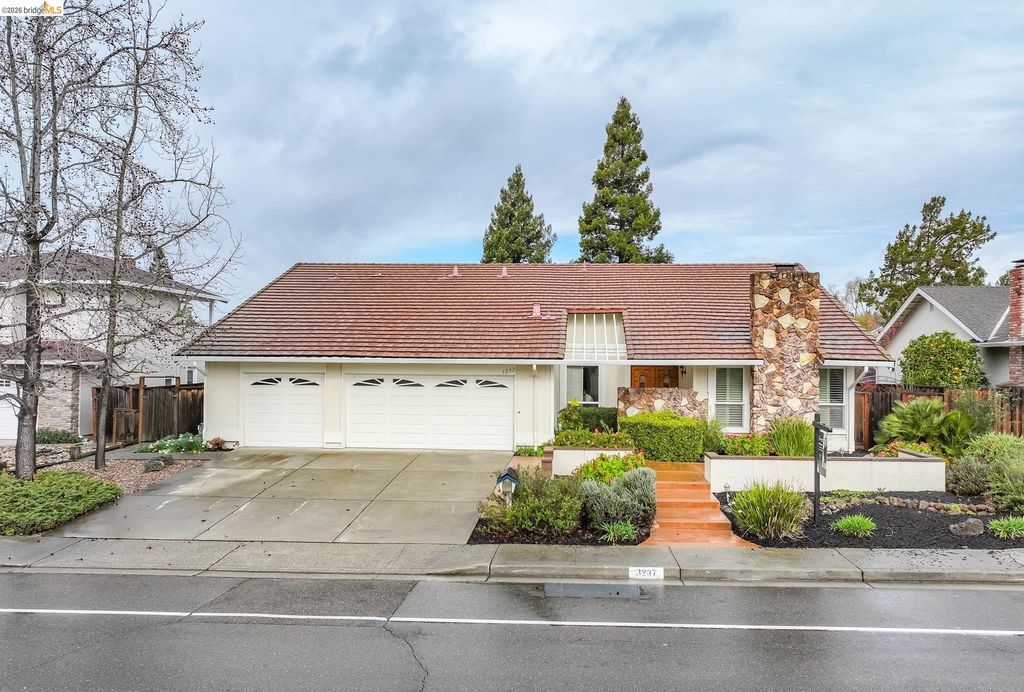 3237 Vera Cruz Dr, San Ramon, CA 94583