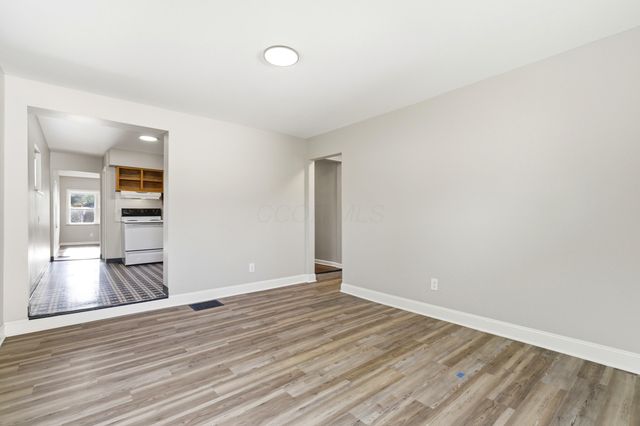 3049 Hiawatha Street, Columbus, OH 43224
