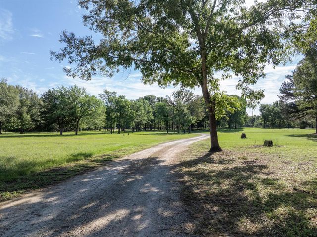 9832 Hawaii Lane, Midway, TX 75852