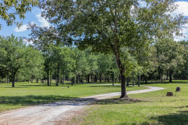 9832 Hawaii Lane, Midway, TX 75852
