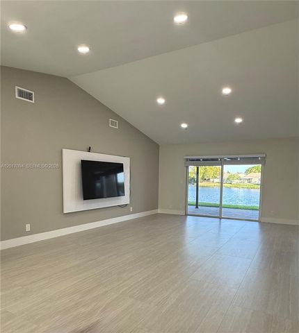 18818 Cloud Lake Cir, Boca Raton, FL 33496