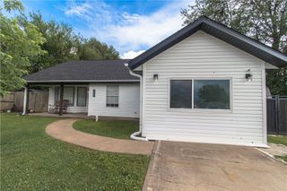 3805 Philcrest Place, Springdale, AR 72762
