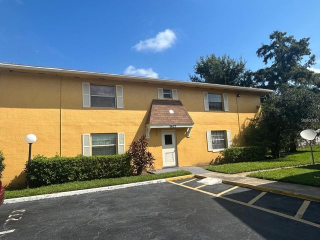 1627 W OAK RIDGE ROAD D, Orlando, FL 32809