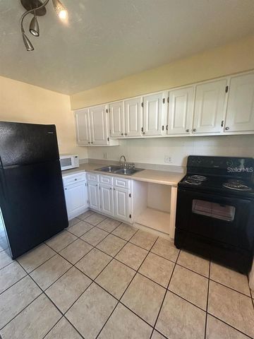 1627 W OAK RIDGE ROAD D, Orlando, FL 32809