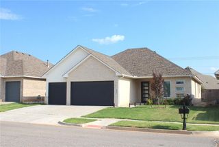 5904 NW 158th Street, Edmond, OK 73013