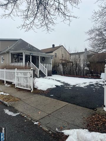 35 Terrace Avenue, Woodland Park, NJ 07424