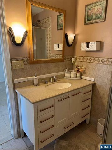 35 Terrace Avenue, Woodland Park, NJ 07424