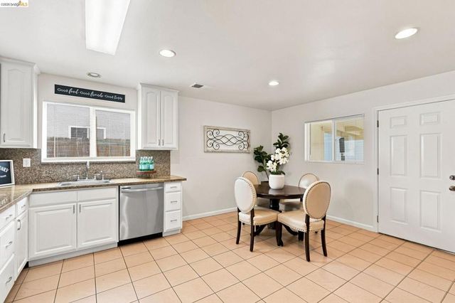 2824 Seville Cir, Antioch, CA 94509