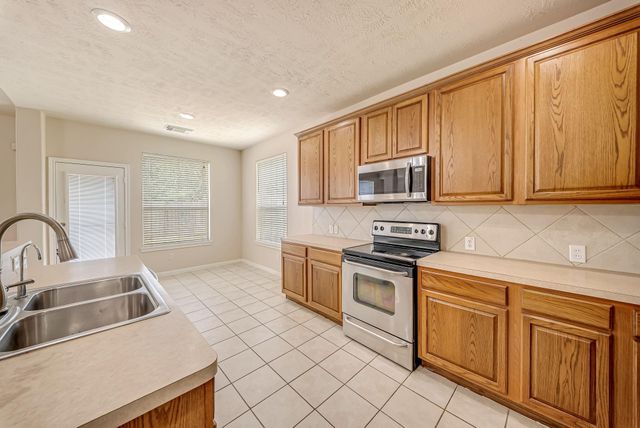 18106 Linden Forest Lane, Katy, TX 77449