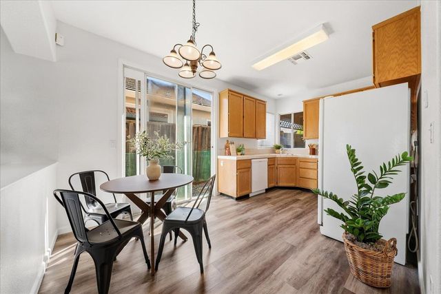 1951 Ajay, Roseville, CA 95678