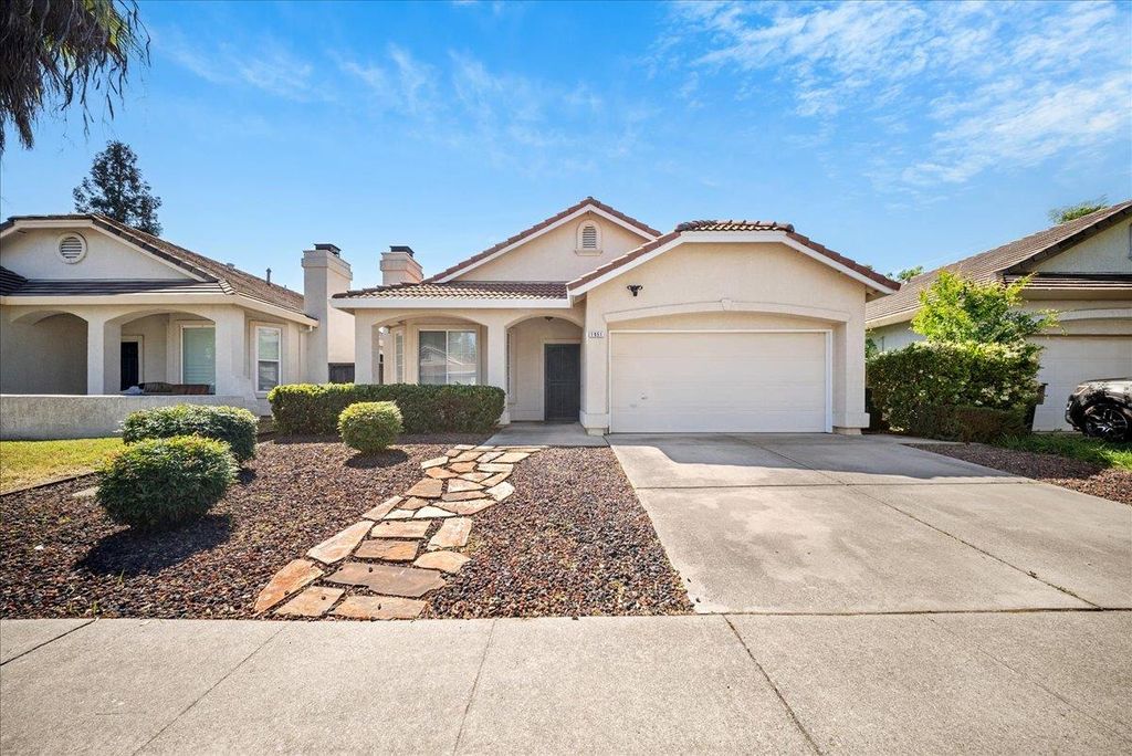 1951 Ajay, Roseville, CA 95678