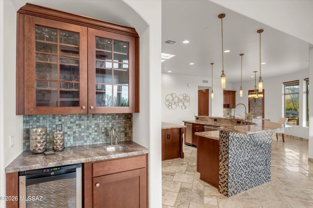 1185 W Weathered Stone Place, Oro Valley, AZ 85755