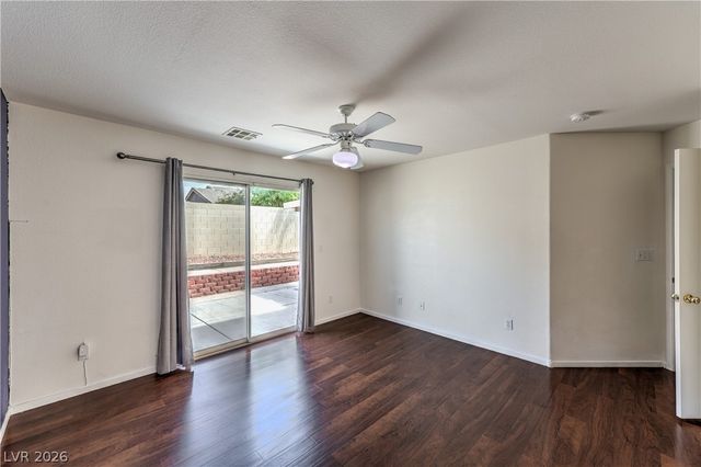 2508 Hollow Oak Avenue, North Las Vegas, NV 89031