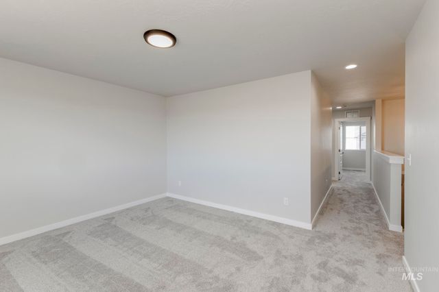 8258 E Bright Angel Dr, Nampa, ID 83687