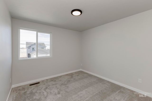 8258 E Bright Angel Dr, Nampa, ID 83687