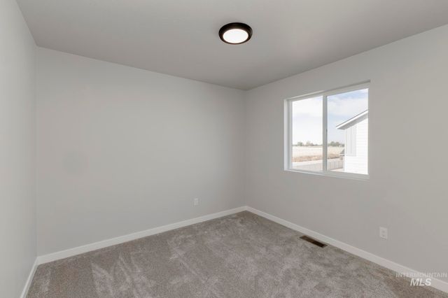 8258 E Bright Angel Dr, Nampa, ID 83687