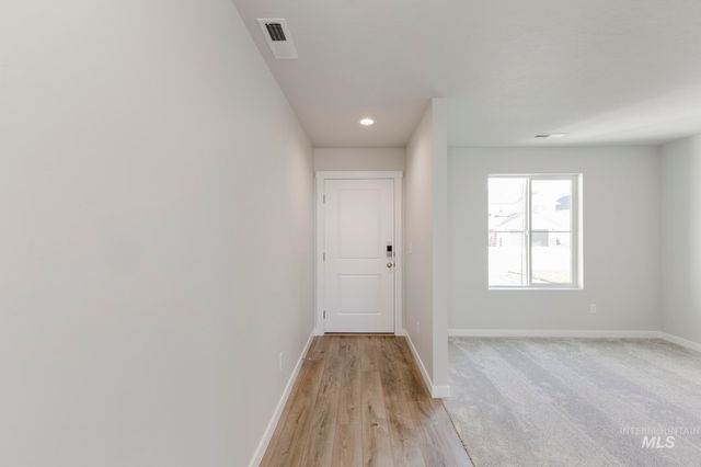 8258 E Bright Angel Dr, Nampa, ID 83687