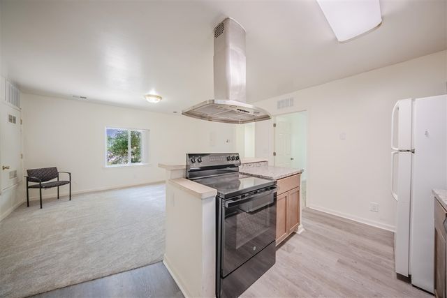 2472 Hawks Road, Ann Arbor, MI 48108